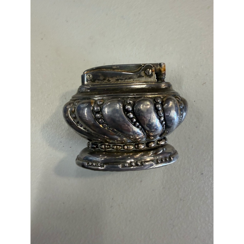 Vintage Ronson Crown Silver Plated Table Lighter Mid Century Tobacciana Newark